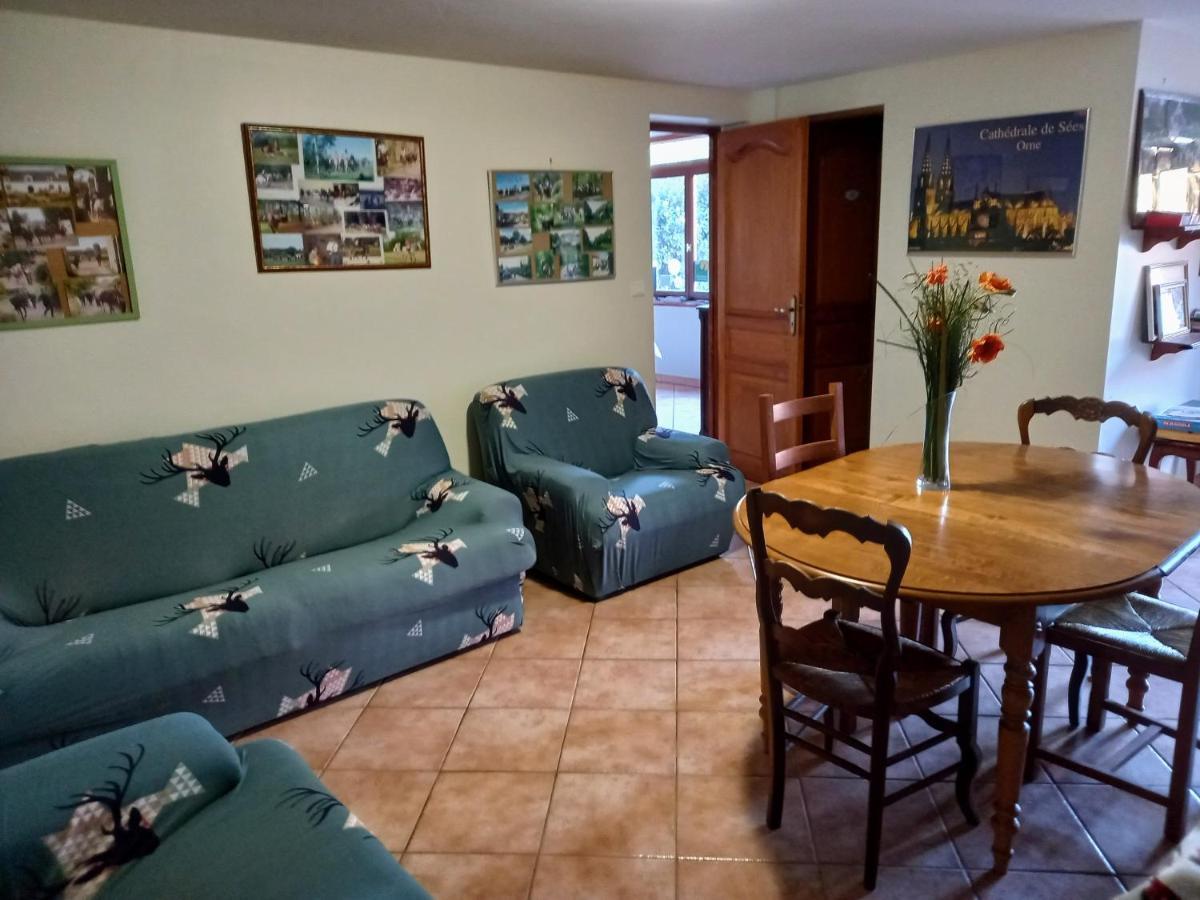 La Ferme Des Tertres Bed & Breakfast La Chapelle-pres-Sees Luaran gambar